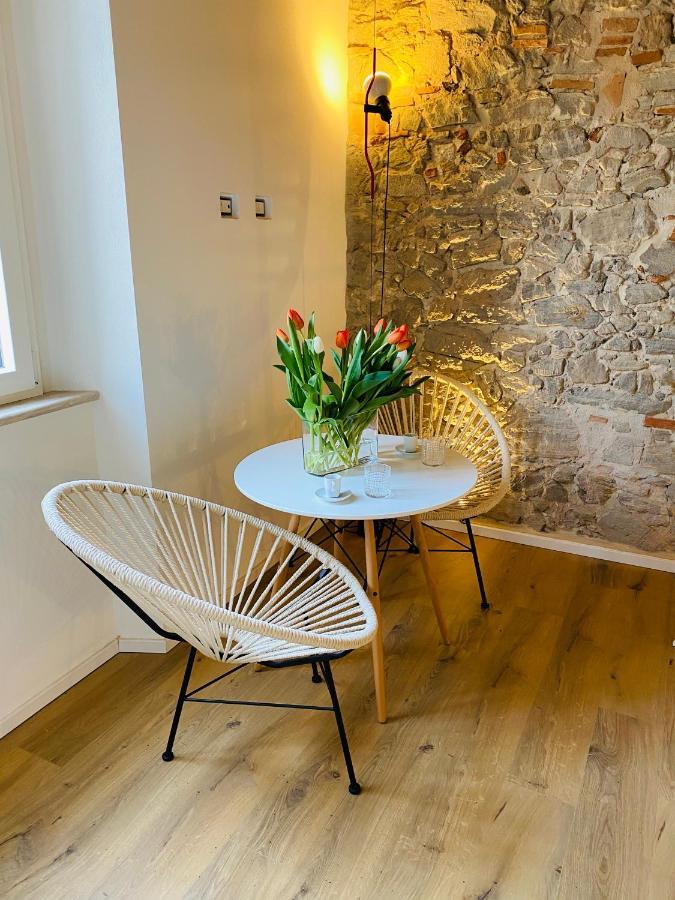 Civiconovantatre - New B&B Σαν Βιντσέντσο Εξωτερικό φωτογραφία