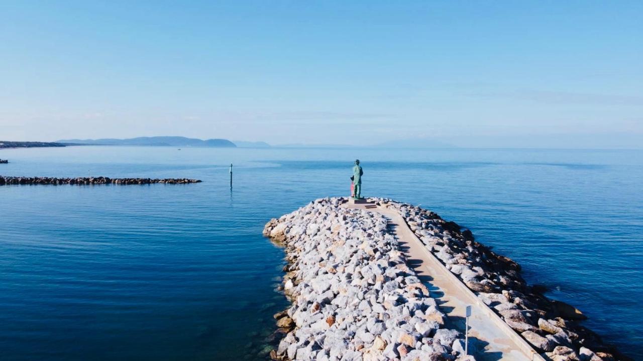 Civiconovantatre - New B&B Σαν Βιντσέντσο Εξωτερικό φωτογραφία